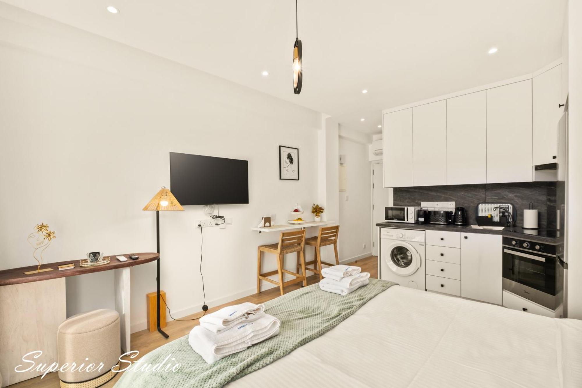Aparthotel Lazuli Hermes *
