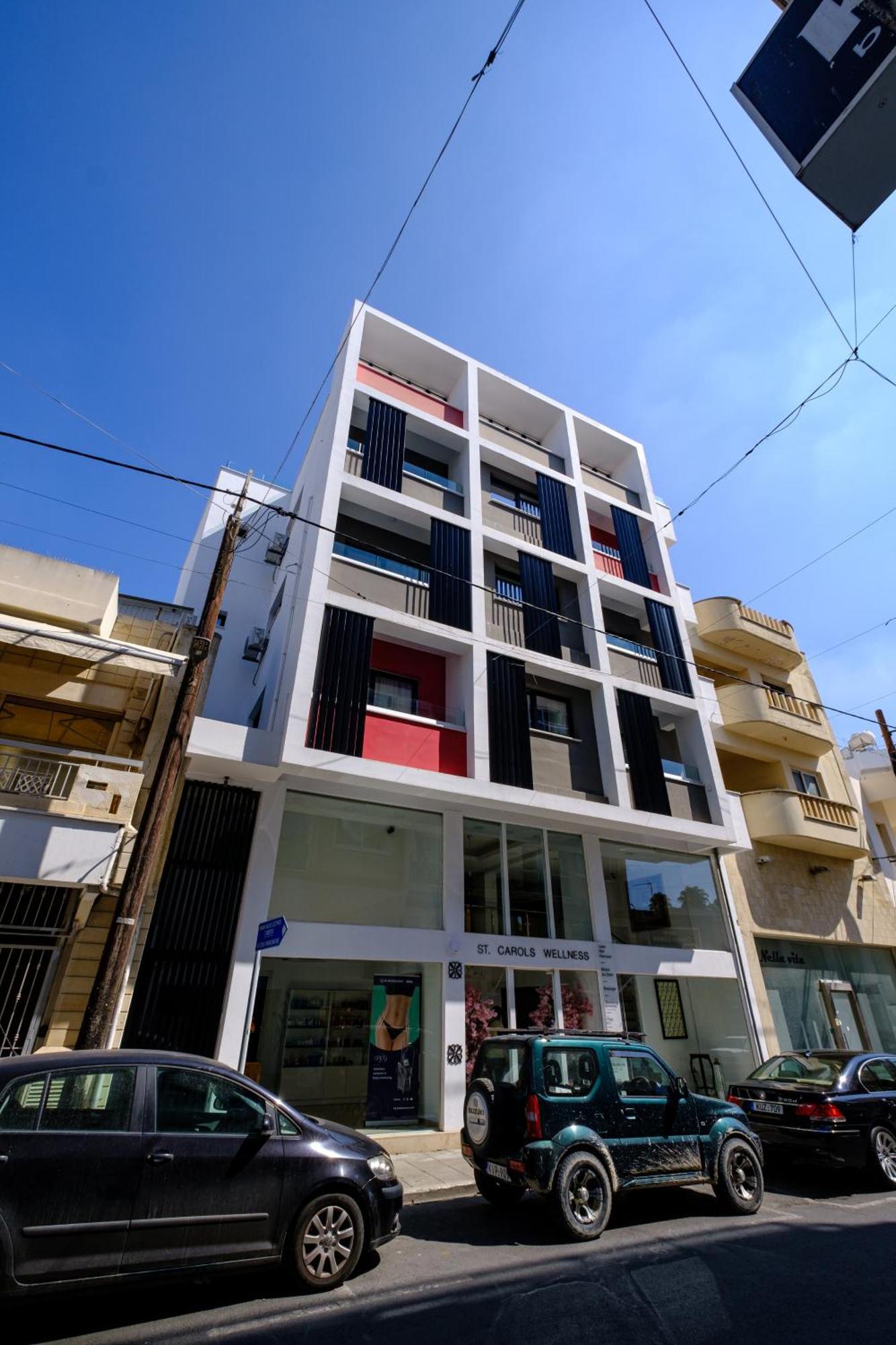 Lazuli Hermes Larnaka